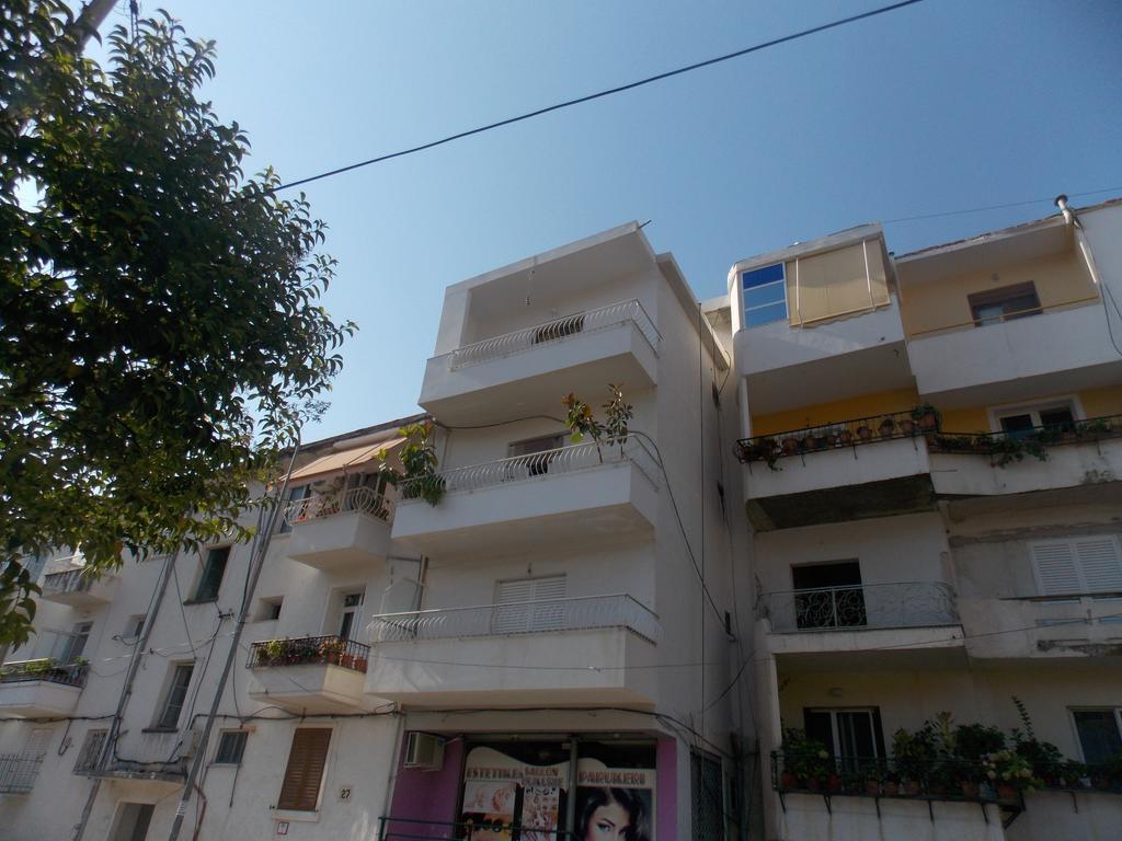 Linda Home Sarande Exterior photo